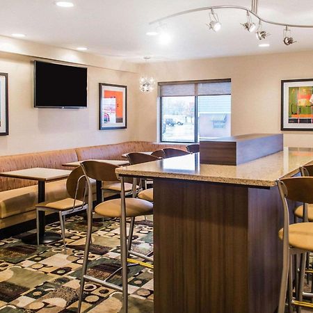 Quality Inn Streetsboro Buitenkant foto
