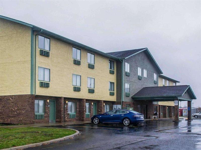 Quality Inn Streetsboro Buitenkant foto