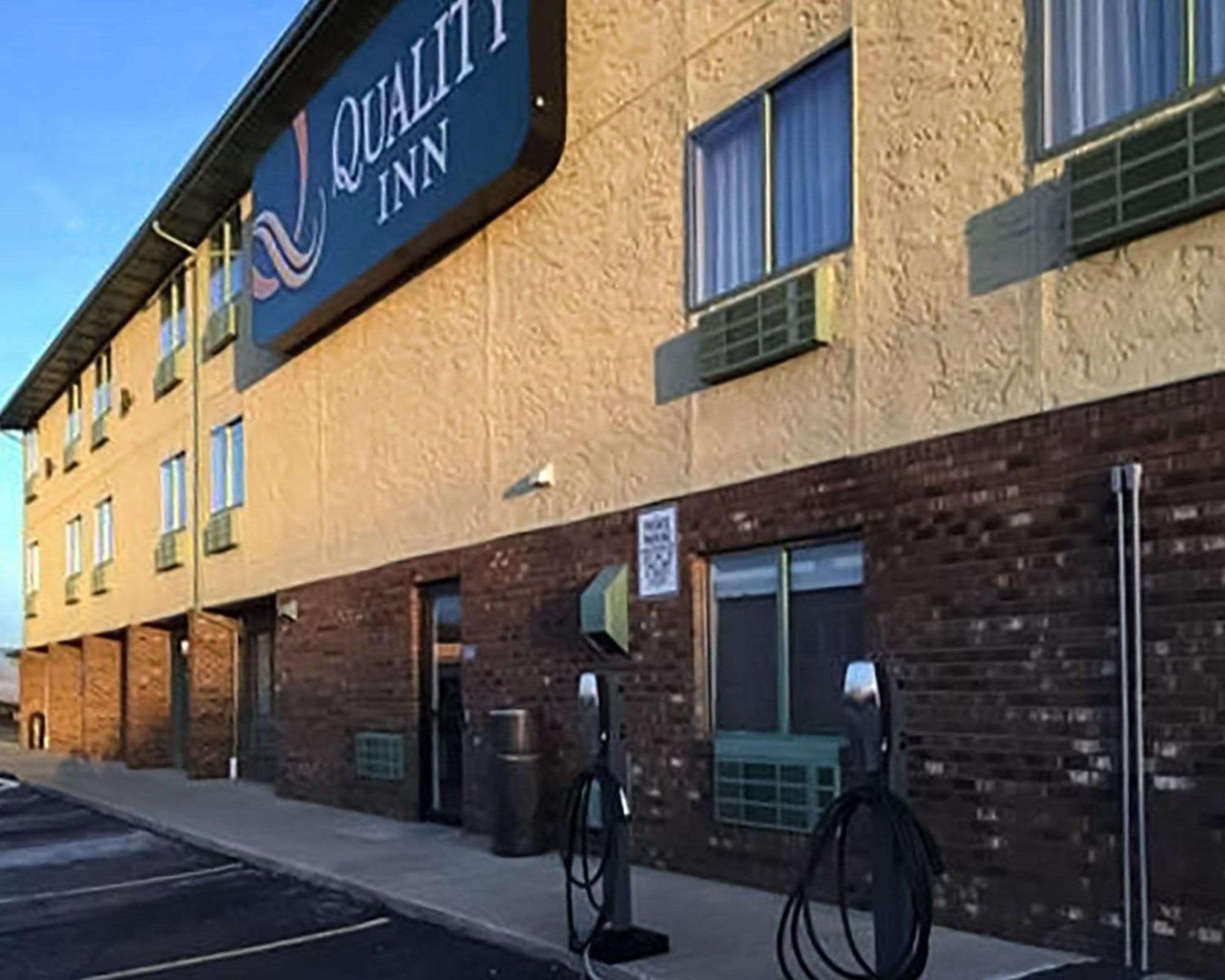 Quality Inn Streetsboro Buitenkant foto