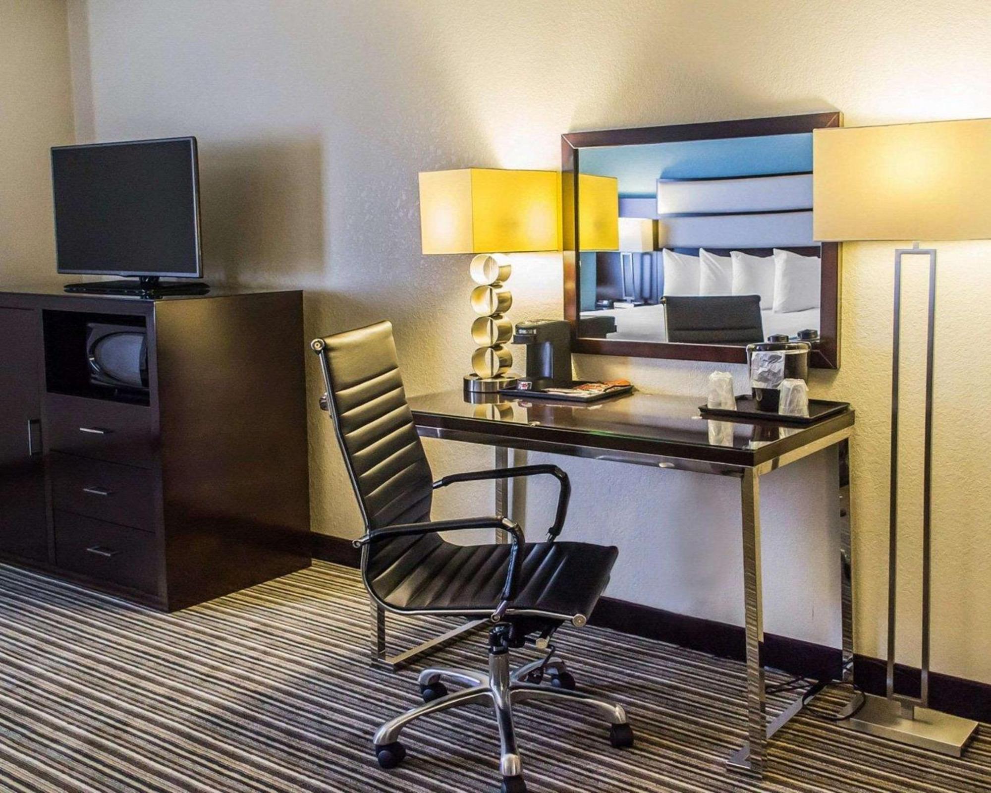 Quality Inn Streetsboro Buitenkant foto