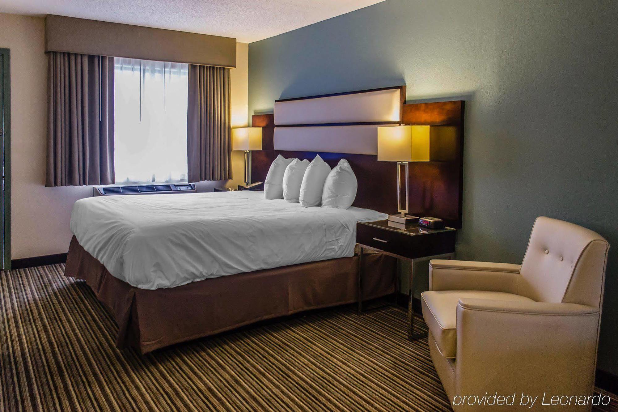 Quality Inn Streetsboro Buitenkant foto