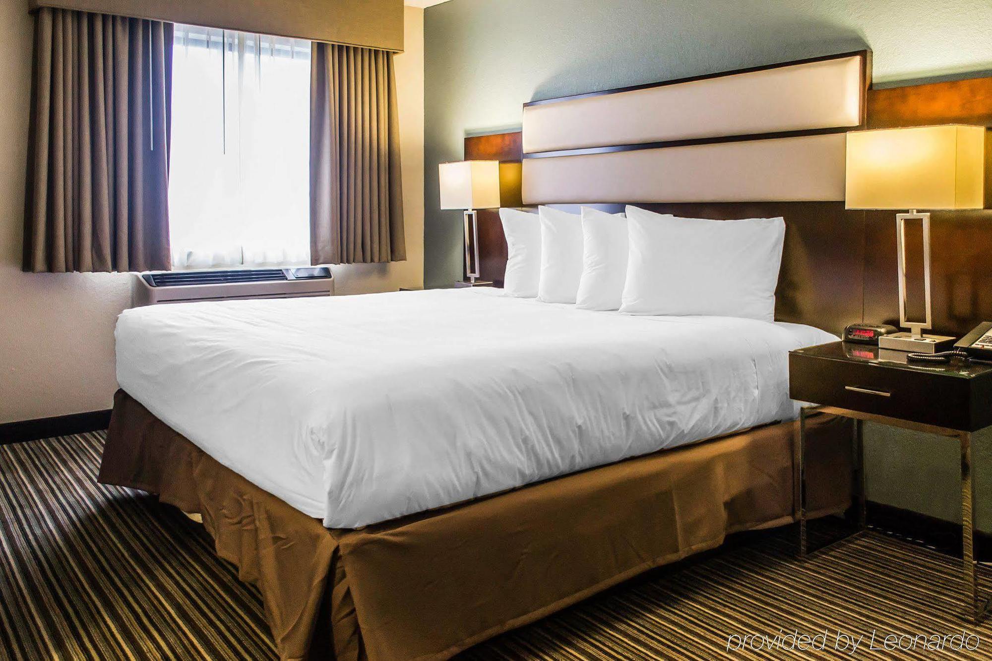 Quality Inn Streetsboro Buitenkant foto