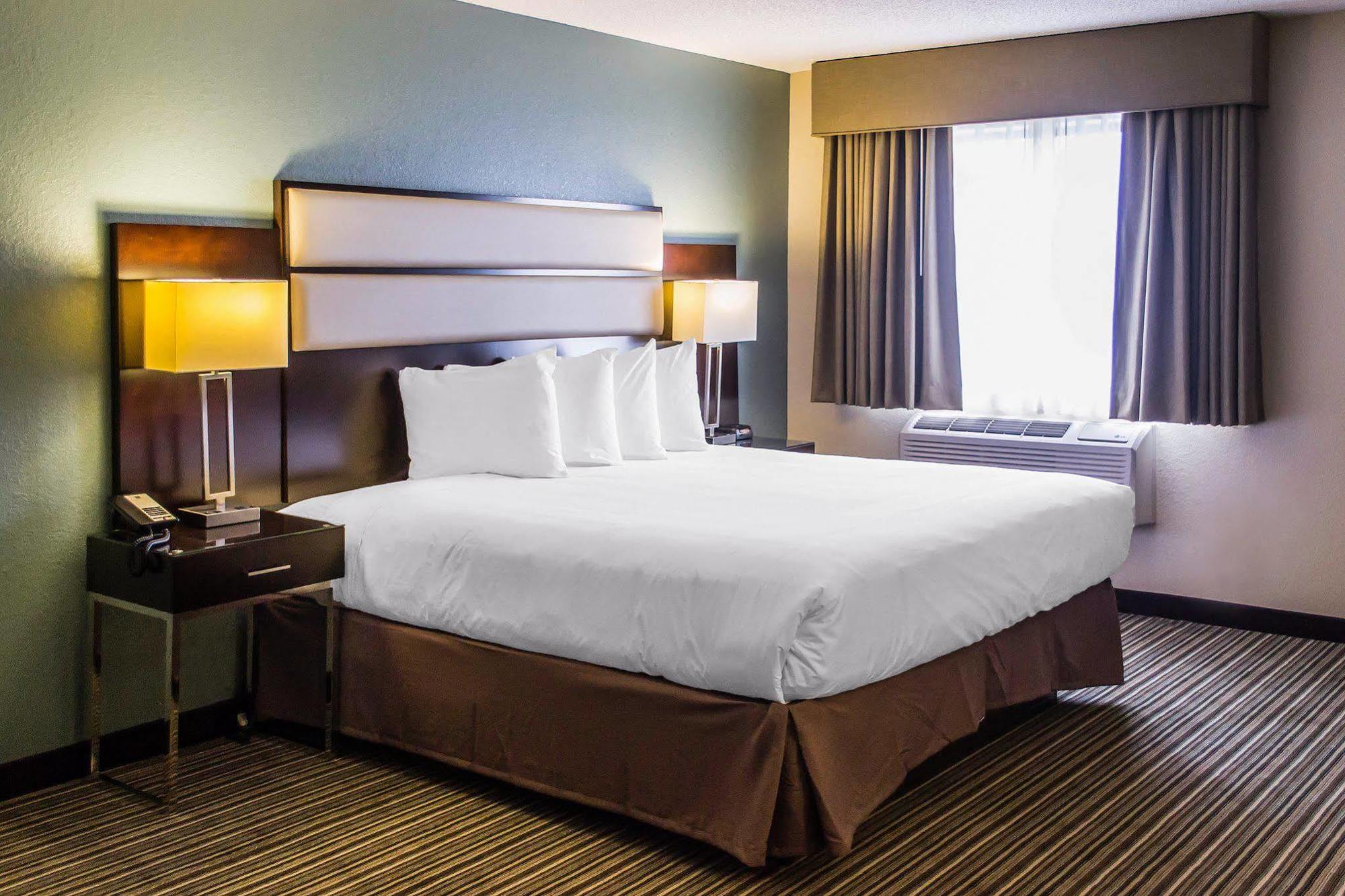 Quality Inn Streetsboro Buitenkant foto